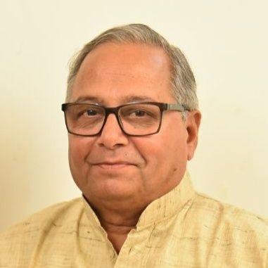 Spent 46 years in journalism.  Associated with Rajasthan Patrika and  Dainik Bhaskar as Editor. Now State Head, Corporate Communication with Reliance Jio.🙂