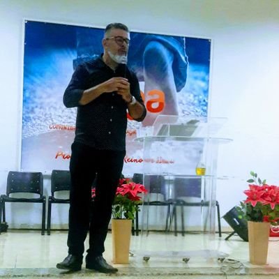 Fundada com a Missão de Intercessão e Mobilização o Projeto Oração e Ação visa ser uma ponte entre o Corpo de Cristo e as vidas necessitadas! Junte-se a nós!