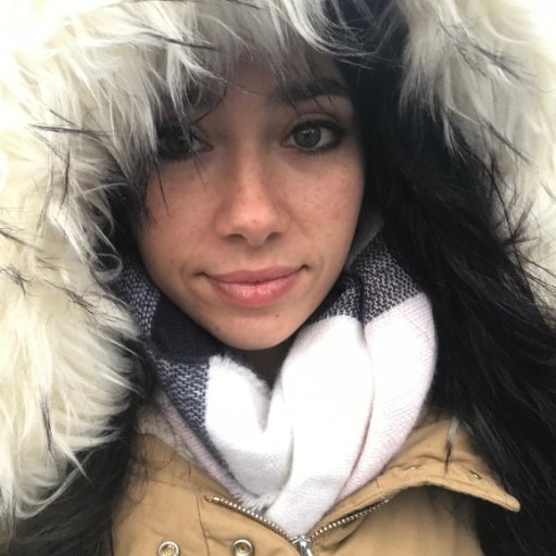 Lauralopez323's profile picture. Hic et nunc