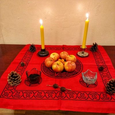 Lowestoft Sunrise Moot is a pagan community in #Lowestoft #Suffolk. Here we share news and updates of our moot meet ups.