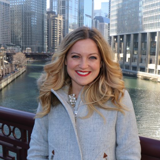 I am a blogger in Chicago sharing lifestyle and travel tips for those living life to the fullest while keeping it simple!