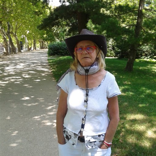 ChanteloubeMar1's profile picture. J'ai  eu 75 ans cette année 2018 je suis ,blonde aux yeux bleu