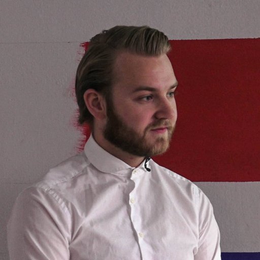 Not to be taken seriously.
Icelander in London.
Poet, writer, idea generator.