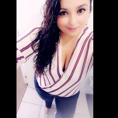 ✌ Seguidora de Jesús, Hija, Hermana, Tía, Amiga, Fisioterapeuta, Prevencionista y Empresaria!!!...💋✌

Dudas?... Pregunta! 😉

🌎🎶💃💃💃🎶🎒🛫⏳🌎