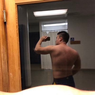 ftsz1992's profile picture. Just another guy in N. Carolina US into some kink fun. Sneakers, boots, leather, fisting and everything else.