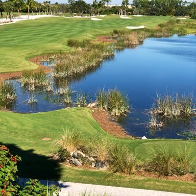 Director of GCM at Emerald Dunes Club in West Palm Beach. Tom Fazio Design. GCSAA Class A Member. Husband and father of two boys.