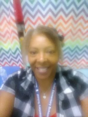 lolita121564's profile picture. 