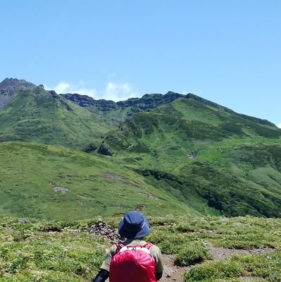 子どもを求めない30代選択小梨。 夫くんの頭の匂いを嗅いだり、ぷりてぃーなお尻を揉みしだくのがだいすき！！！ 毎日が夫くん×わたしの夢小説！！！無言フォロー失礼します。