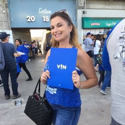 Vintaughtme's profile picture. Dodger fan who learned all things worth knowing from Vin Scully. #teacher #AutismMom #voteblue #GoDucks #foodie