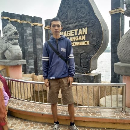 Ardiyan08778702's profile picture. Genius