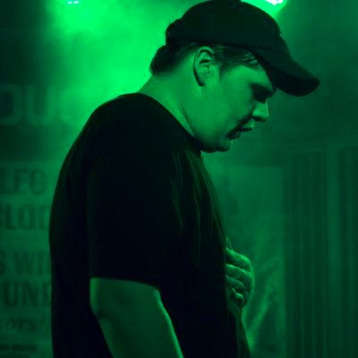 therealbubbac's profile picture. 24 Year Old Artist 🎧 Positive Vibes 🤙🎶
Album Coming Soon! ⚡
No Vacancy Out Now!
Listen & Download For Free at Datpiff  https://t.co/jRZHAB4tYW