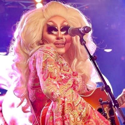 your daily dose of the one and only biological woman @trixiemattel