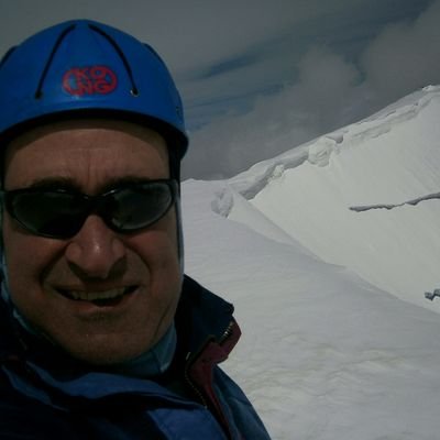 La llibertat es un dret, cap llei la pot vencer. La nostra llibertat de voler ser el que som, un pais, una nació. Visca Catalunya lliure.
