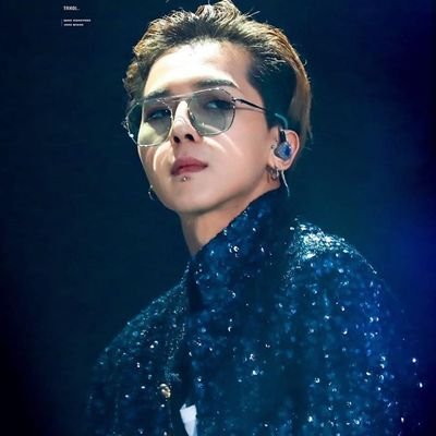 SMlN0's profile picture. 93'l —