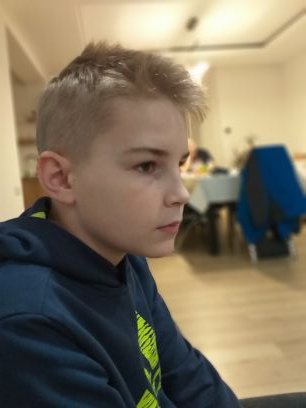 PopRaul20's profile picture. 