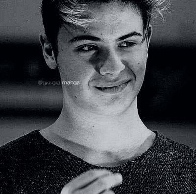 اعشق وآحـبُ:*
