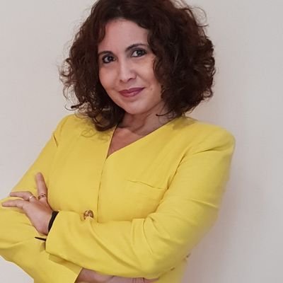 Autora de cuentos y novela. En perfecta sintonía con mi universo paralelo.