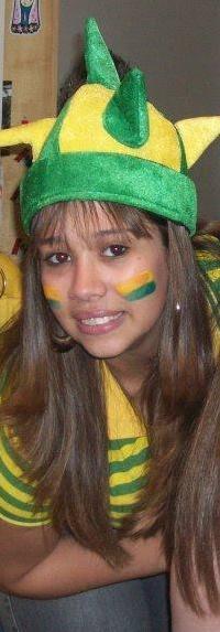 Estudante de Medicina Veterinaria, quero me especializar em equinos. AMO: futebol, pagode, sertanejo.
E sou eu mesma sempre !!
