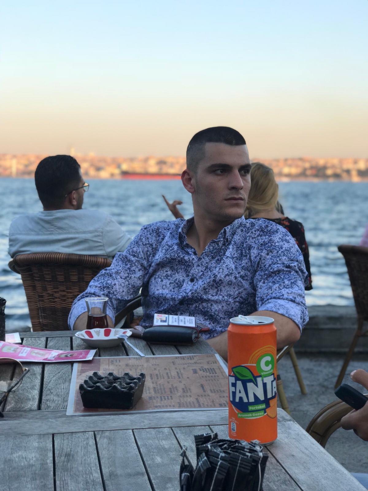 لآصـنـع لـنـفـسـڴڪ يـوومـ ججـممـيـل❤ ولآ تنتــظـر ججـممـآآل يـومـڴڪ مـن آححـد✌😍