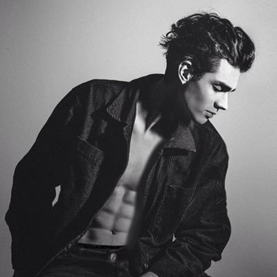 CanelaSam_'s profile picture. Ahora solo te tengo en mi fondo de pantalla @soyalannavarro te amo 💕@CD9 ¡¡Follow a @arizaga_karly y doy Follow!!