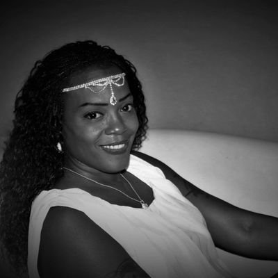 l8dyg8r's profile picture. Lady of All Trades