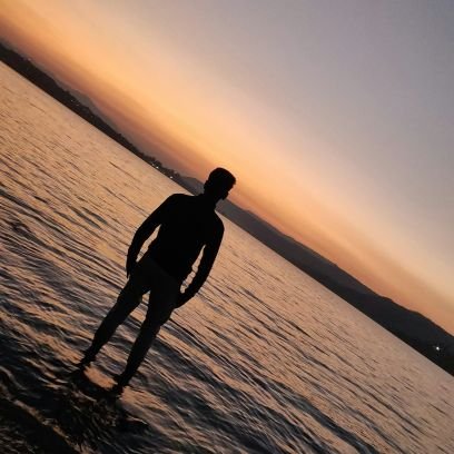 abhiijeeet's profile picture. # शेतकऱ्याच पोर #CA🎓#Cricket Lover🏏 #Learner #Reader 📚#Rationalist #Social - Political Thinker #Market Jockey📈💰