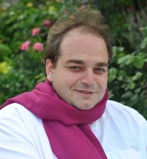 davidharr0w's profile picture. paris / mac / pop / geek / holga / beetle / golf / scoot / pinhole / RCsailing / powerkite not every day though...