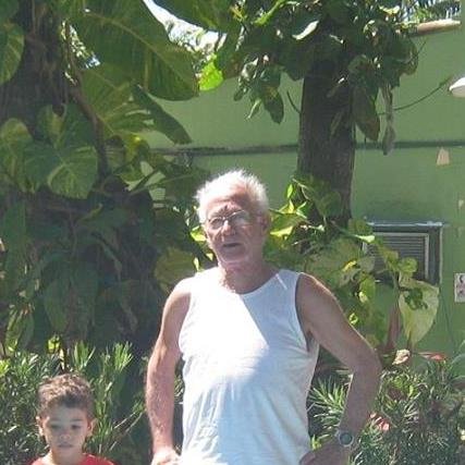 heliodocoutosi1's profile picture. sites tenho vários