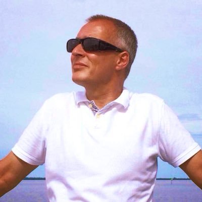 ReneReusen's profile picture. Projectmanager Diergaarde Blijdorp / Bestuurslid bij Hockeyver. HBR / getrouwd / 3 kinderen / lekker koken / natuur