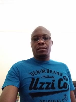 Direct response copywriter & marketing consultant, personal development speaker, author of Marketing Sense, Success is Do it yourself & Results or Nothing.