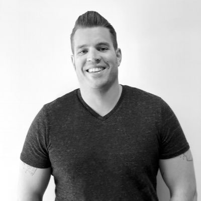 Product Designer @intuit | formerly at @motifinvesting | co-creator @stockickr | former Army Paratrooper 🇺🇸 | Lifter of heavy objects 🏋️