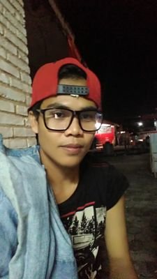 halik_bustan's profile picture. jangan pernah takut mencoba