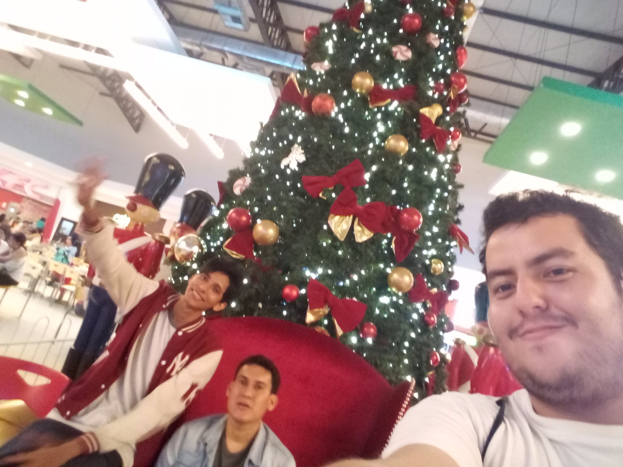 DannyZoller95's profile picture. me gusta los videojuegos, tocar la guitarra, soy una persona, sencilla, me gusta el rock y mas o menos de electronica