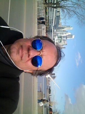 FarretThel's profile picture. Savoir vivre, savoir faire. 🇫🇷