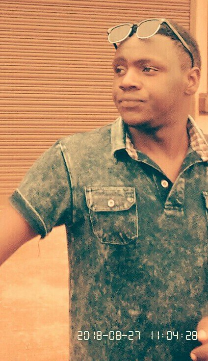 i am douglas N , Am love myself because i do love every creature, am a servant of myself n everyone , i like friendships both internally n internationally,