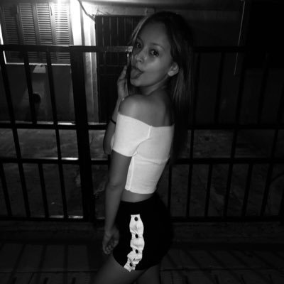 CamilaFasce's profile picture. Hockey SL🏑💙❤️