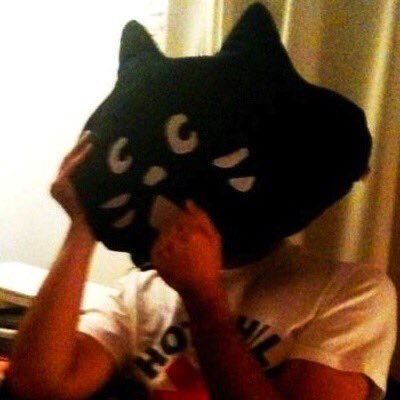 瑛太みたいな髪型にしてください On Twitter あの眉毛も随分大人になったなぁ Rt Ro69 Jp 洋楽ニュース ブラーのデーモン アルバーンとノエル ギャラガー ブリット賞受賞後には抱き合って飲みに繰り出す Http T Co Muqigt2y