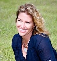 Co-author of the Mediterranean Diet Cookbook for Dummies Wendy Jo is a foodie, nutritionist/dietitian, wife, crafter, & outdoor enthusiast.