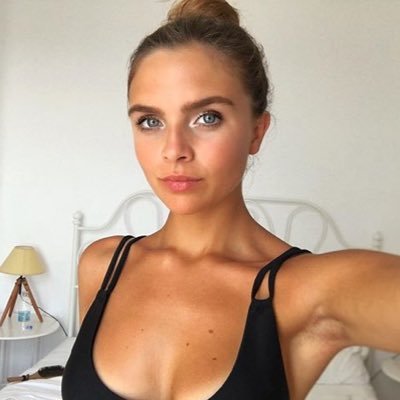 annajenhuws's profile picture. 🎬 🎞 📷 work: social media exec | @UAL chelsea college of arts 🎓 | INSTA @annajenhuws 🏴󠁧󠁢󠁷󠁬󠁳󠁿 Cymraeg (views my own) she/her/hi