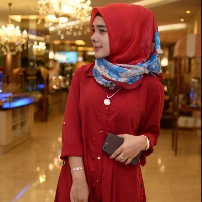 gebby_tamara's profile picture. Allah make me strong