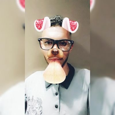 Só jovem muito legal gosto muito de amizade só chamar WhatsApp 28999492650