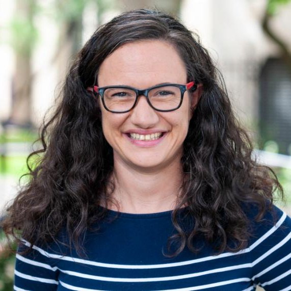💻 Senior Learning Designer @NorthwesternU @nu_digitallearn @NUSPSOnline
👩🏫 TA @NorthwesternSPS
🎓 @il_wesleyan | @niucoe
🏃♀️ retired @jonesgirlsrun coach