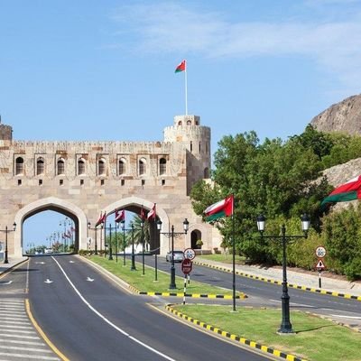 مشجع لأكبر نادي في العالم ريال مدريد الإسباني
أميل لنادي مانشستر يونايتد الإنجليزي
مشجع لمنتخب البرتغالي
لاعبي المفضل لويس فيجو
هلا مدريد
Hala Madrid