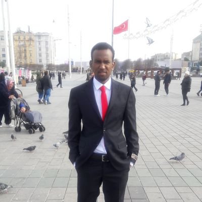 KhadarAhmed19's profile picture. (فاستقم كما امرت)