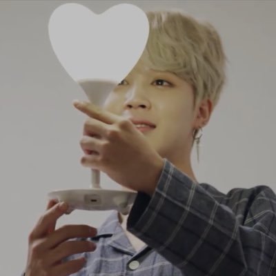 A3☞中3.ヨジャ🚺 BTS じみん，ｸｵｽﾞよりのおるぺん🐥🐯 本垢(？)を作りました→@arisa0525_