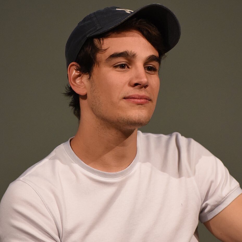 project_alberto's profile picture. Hey I’m Louise I’m gonna do a project for Alberto at THOS3. Answer the pinned tweet to participate :) personal: @stylesxsh @arosende🖤