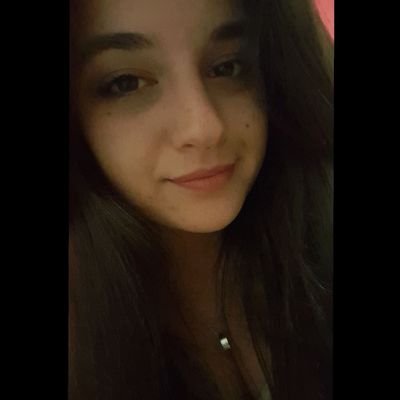 Carolasdiary's profile picture. Design, travels, photos and FASHION.