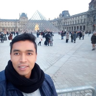 Docente Secretaria Educación y Cultura Soacha, Licenciado en Química U. Distrital, Magister Enseñanza Ciencias Exactas y Naturales U. Nacional