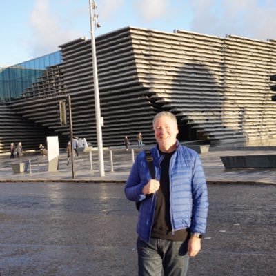 Social Work Practice Educator (since last century!) supervising and assessing social work students on placements. Views my own. 🏴🇬🇧🇪🇺 He/Him.