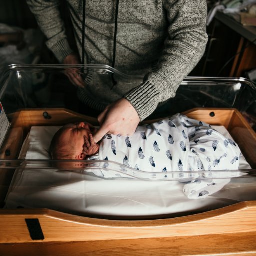 Daughter of the star breather ✨ Documenting my renewal journey. Made new through becoming a Mama 🙌🏼 Joshua 1:9 🌎 #littlefeetbigpaws #bestillandknow